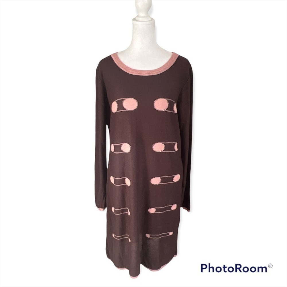 Brown and Pink Safety Pin‎ Graphic Knit Long Sleeve Sweater Dress Crew Neck